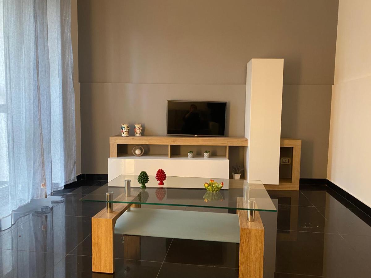 Casa Pirandello 12 Apartment Catania Bagian luar foto